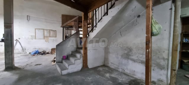 محل تجاري للبيع في عين بورجة