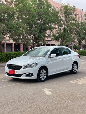 peugeot 301 en très bon état