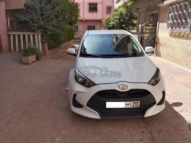 Toyota Yaris Essence Manuelle 2022 à Ouislane