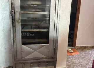 Four pour pâtisseries et pain