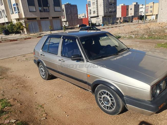 Golf 2 en bonne état  á vendre 