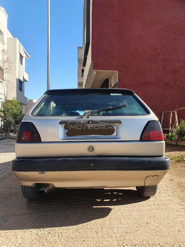 Golf 2 en bonne état  á vendre 