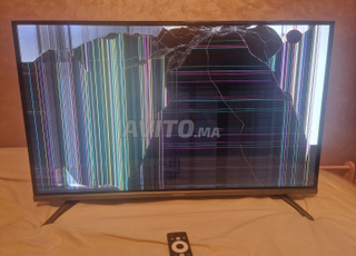 TV Kroler 32 pouces pour pièces