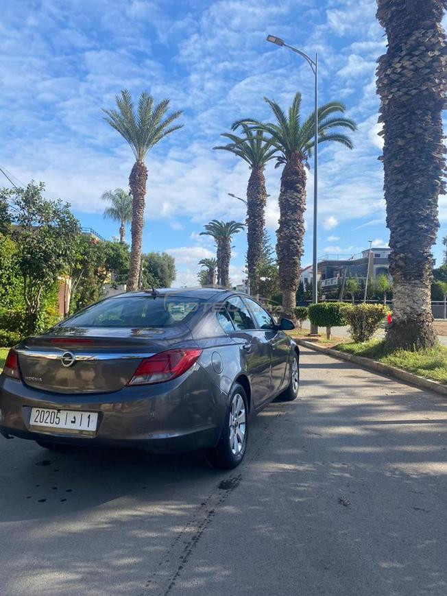 Opel Insignia Diesel Manuelle 2010 à Mohammedia