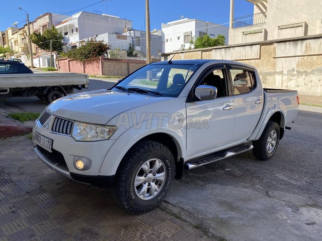 mitsubishi l200 sportero
