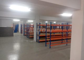 Rayonnage Métallique Mi-Lourd – Stock Disponible