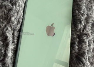 iPhone 11 - état neuf
