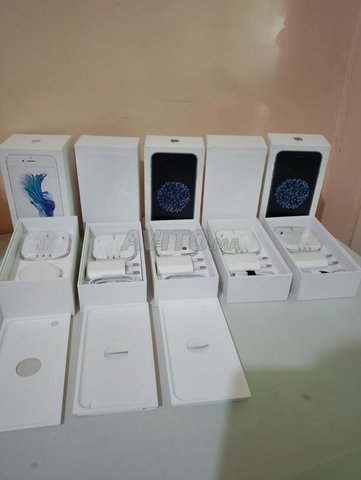 Boite Iphone 6 6S Avec Accessoires complets Neufs