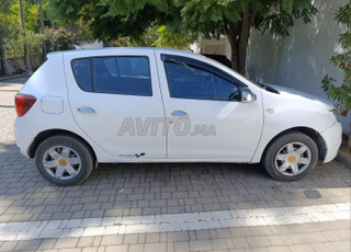 Dacia Sandero Diesel Manuelle 2017 à Salé