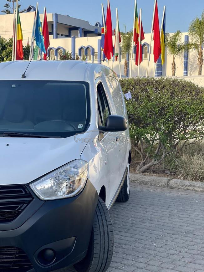 Dacia dokker commerce