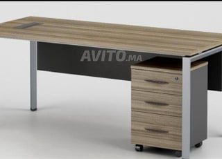 Table de réunion semi métallique
bureau opérateur
