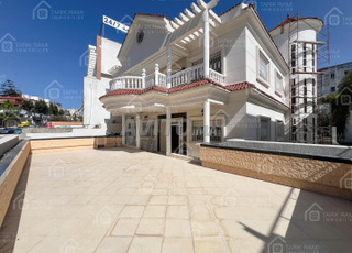 Villa de 860m² à Vendre – Av. Moulay Rachid Tanger