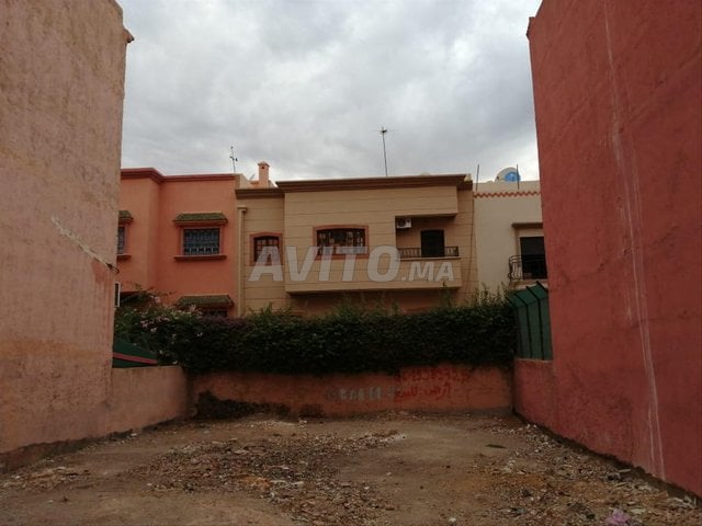 Terrain à vendre entre McDonald's et Marjane Menara