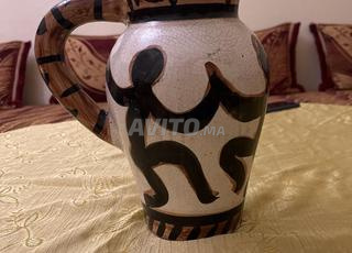 مزهرية ولوحة