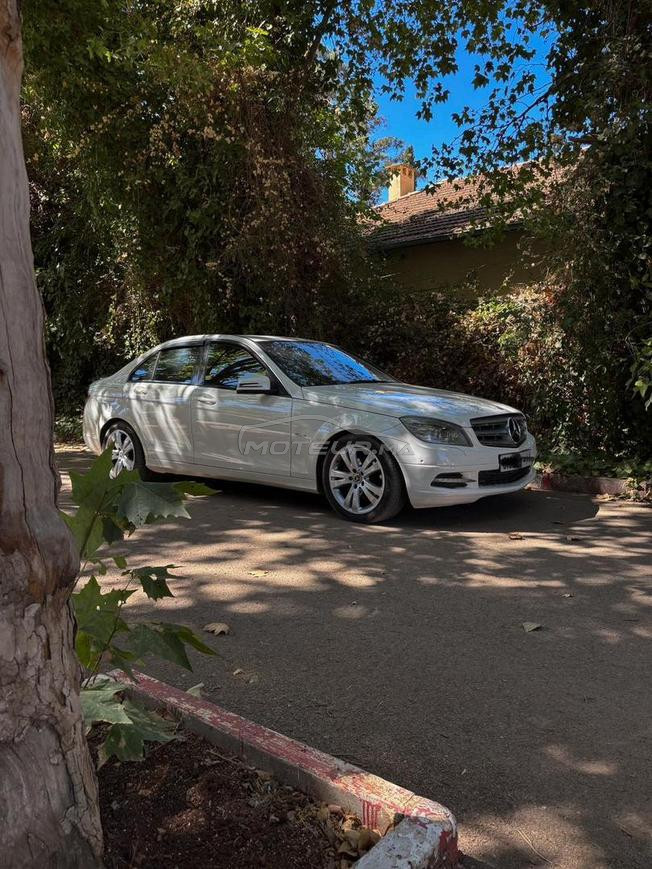 Mercedes-Benz 220 Diesel Automatique 2010 à Meknès