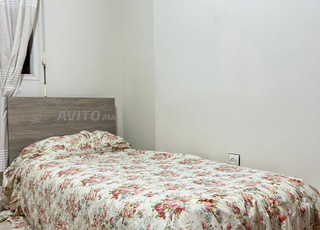 Lit simple et matelas