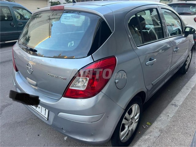 أوبل كورسا ديزل مانيوال 2008 في الرباط