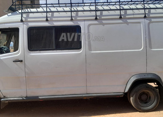 Voiture Mercedes-Benz 410 à vendre