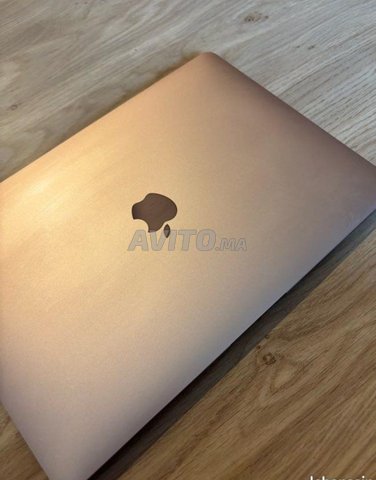 ماك بوك إير في حالة جيدة جدًا