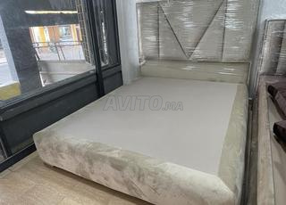 Sommier avec tête de lit