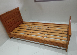 Un lit à vendre