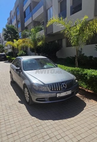 مرسيدس C220 أوتوماتيكية 2011 مُعفاة من الجمارك 2018