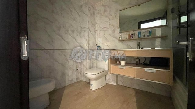 CMN-SI-1826 - Appartement à vendre à Gauthier