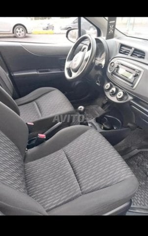 Toyota Yaris essence model 2012