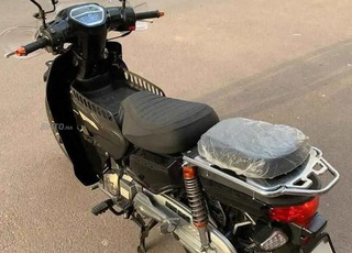 Bécane super cub 2024