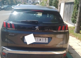 Peugeot 3008 2018 8 chevaux. 2L