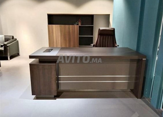 Mobilier de bureau importation complète