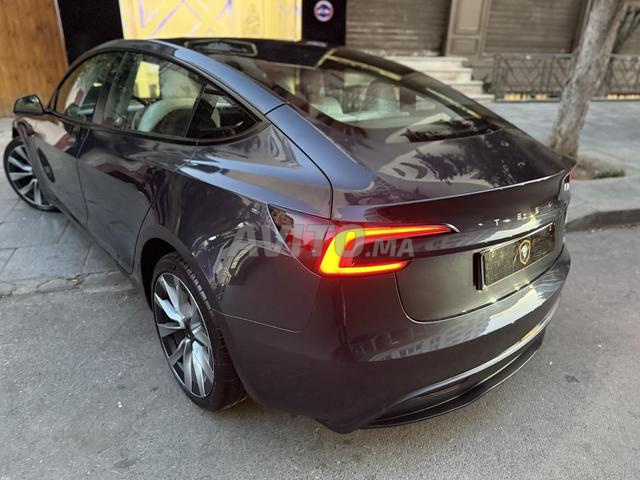TESLA 3 2024
