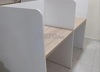 مكتب مارجريت المصنوع من الخشب