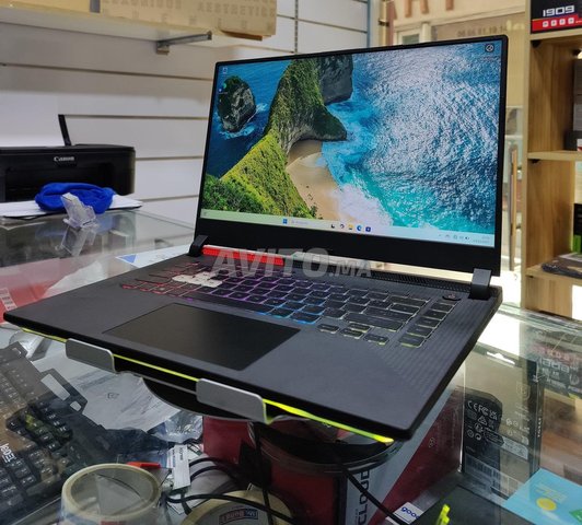 ASUS ROG STRIX RYZEN 9 5900HX RTX 3060 240HZ