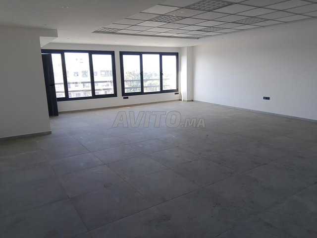 مكتب ممتاز للإيجار - موقع استراتيجي