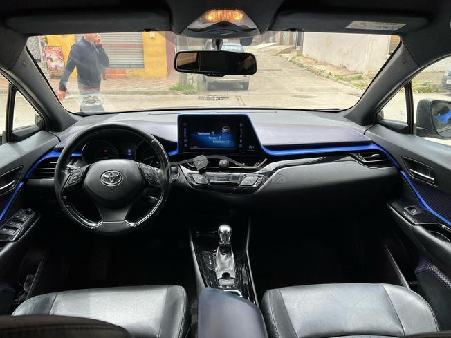 Toyota C-HR essence Automatique 2018 à Tanger