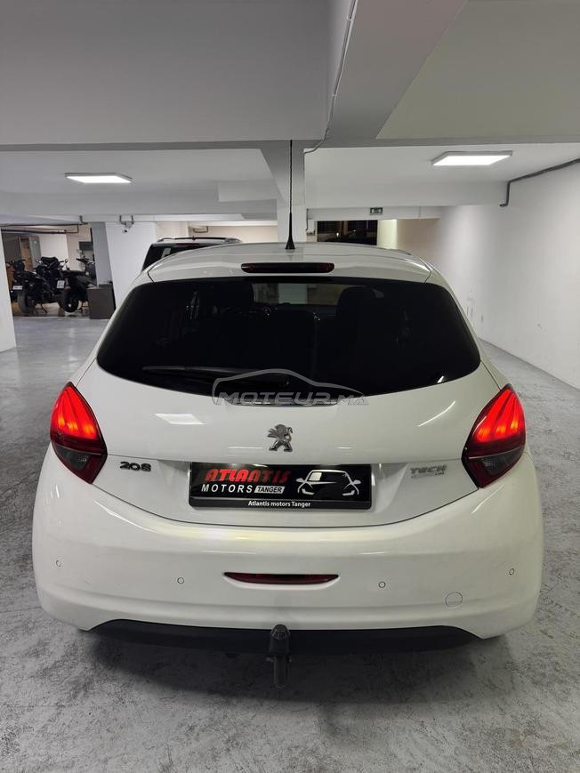 Peugeot 208 modele 2018 à Tanger