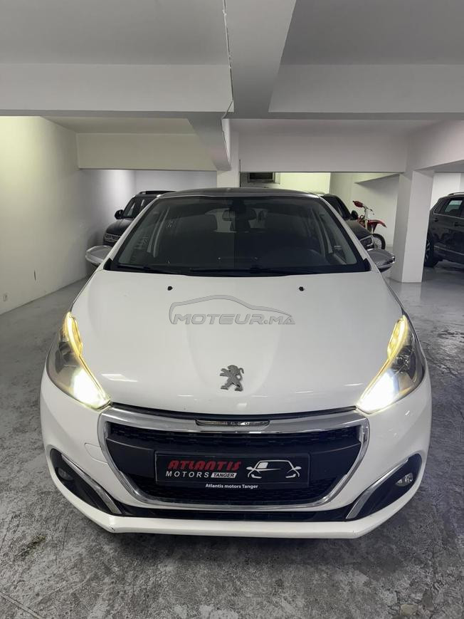 Peugeot 208 modele 2018 à Tanger