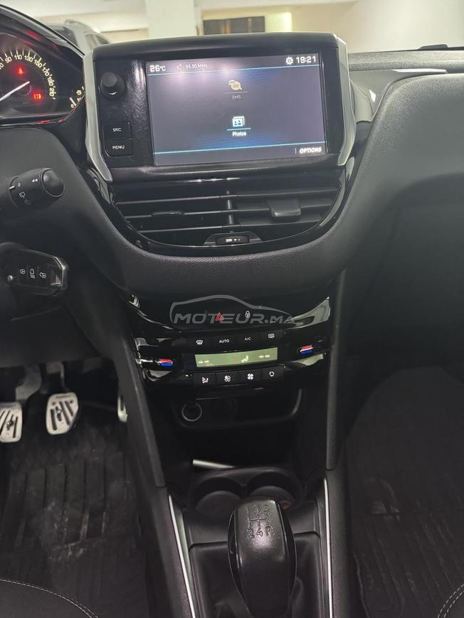 Peugeot 208 modele 2018 à Tanger