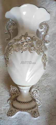 3 vases en porcelaine neufs jamais utilisés - 2