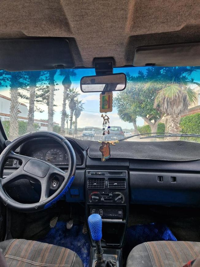 voiture Fiat Uno 