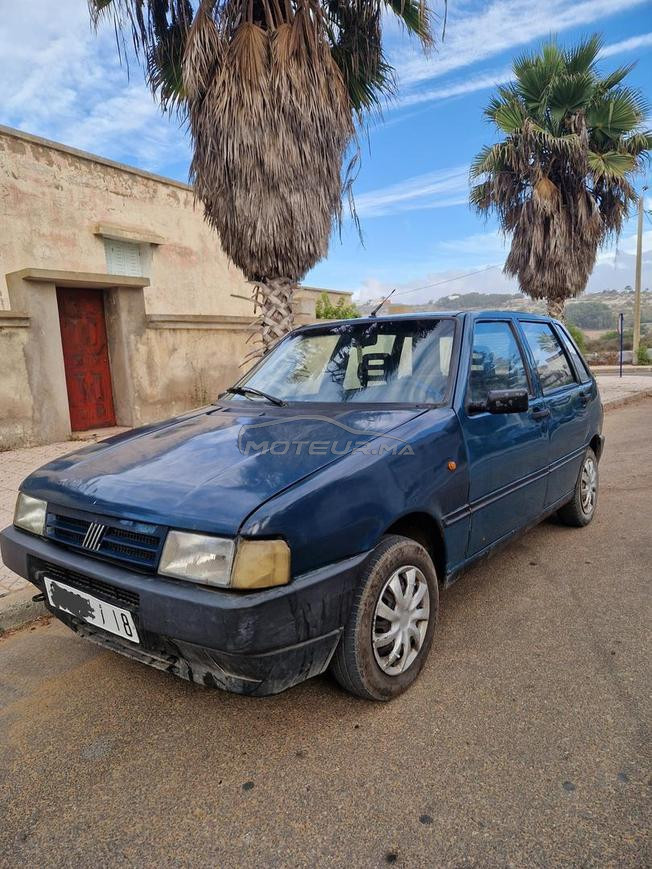 voiture Fiat Uno 