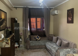 Appartement rénové à Izdihar