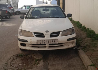 Nissan almera modèle 2001
