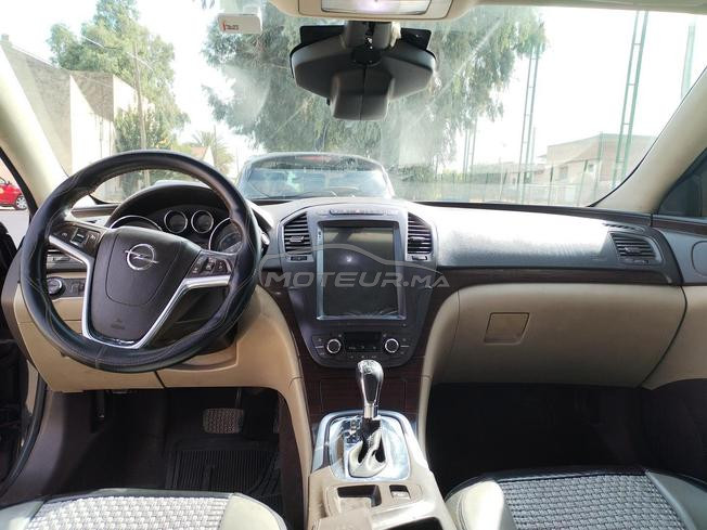 voiture opel insignia 2010  