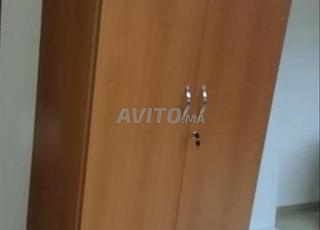 خزانة خشبية