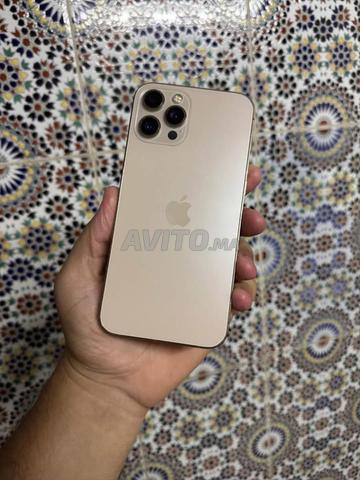 Iphone 12 Pro Max Très Bonne état - 2500 Dhs