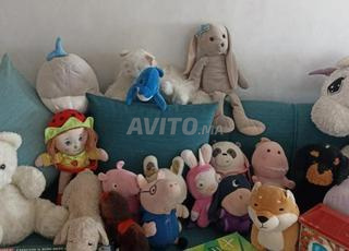 ألعاب للبيع