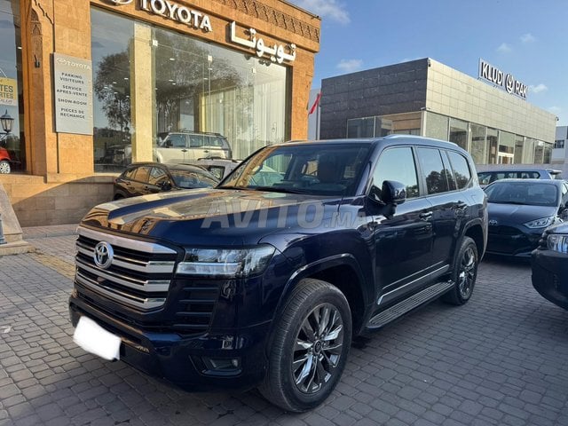 Toyota Land Cruiser 