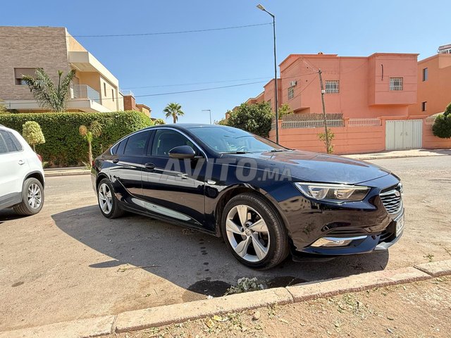 Opel Insignia 2.0 CDTI – 2018 Très bon état